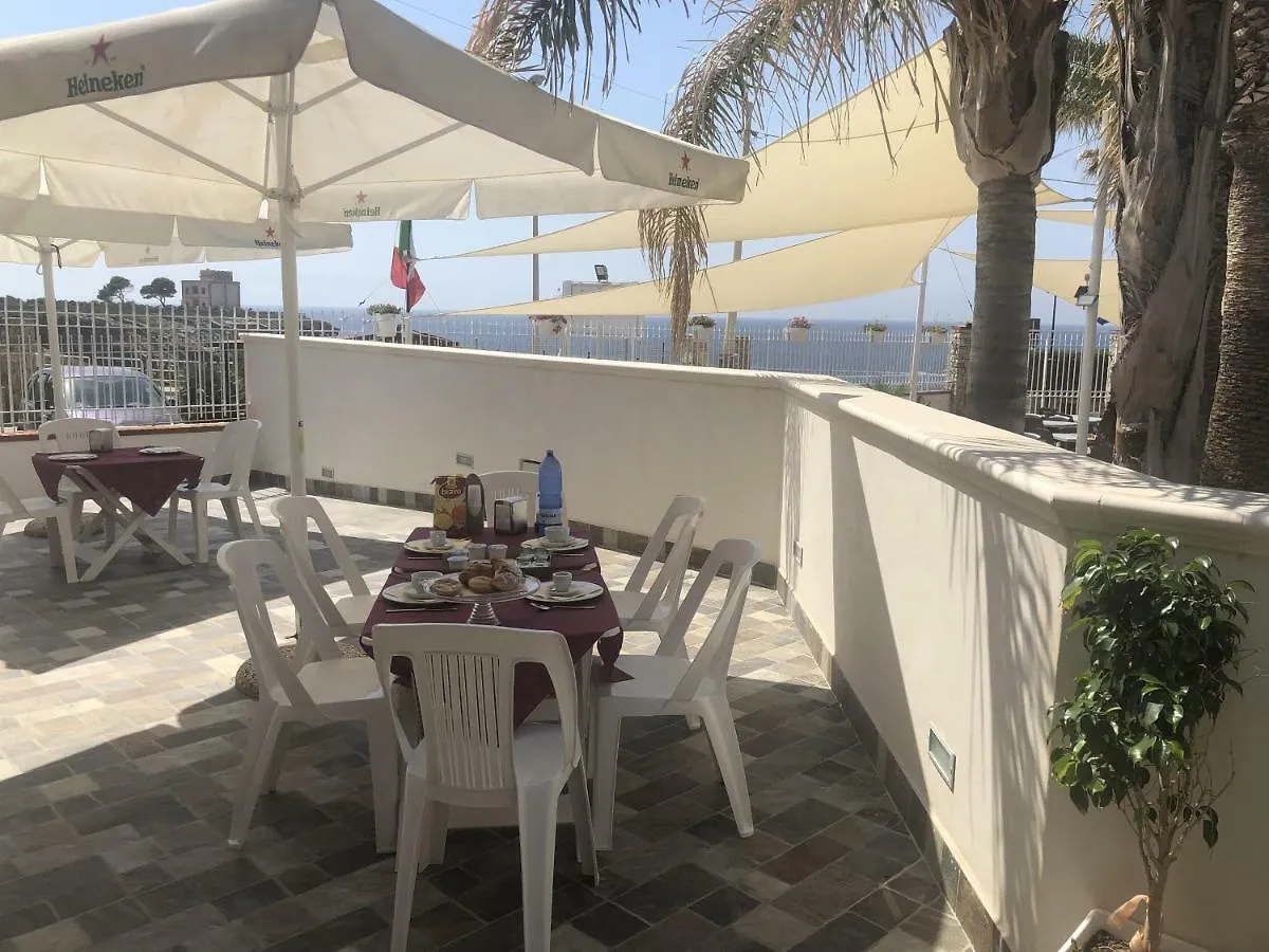Bed & Breakfast La Ruota B&B Terrasini Italien