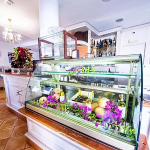 **** Hotel Il Faro Di Molara Włochy