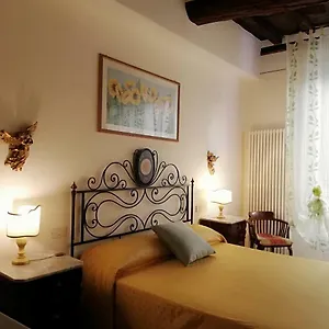  Bed & Breakfast Alle Due Porte Italy